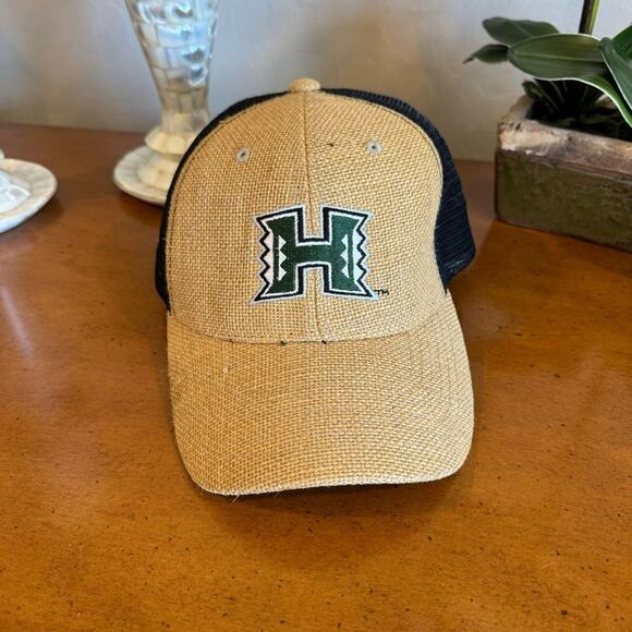 University of Hawaii Raffia Woven Trucker Hat – Rare Natural Fiber Cap - Picture 1 of 5